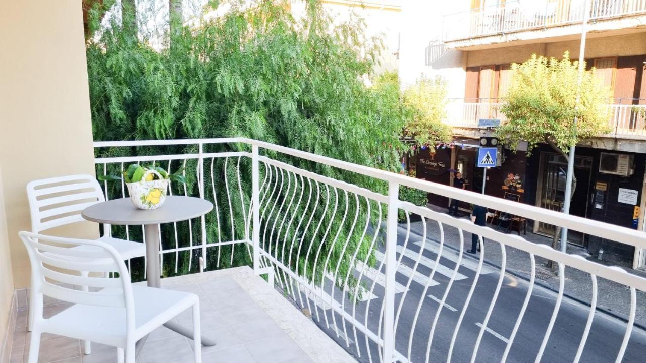 Palazzo Mauro Sorrento Luxury Rooms Bagian luar foto