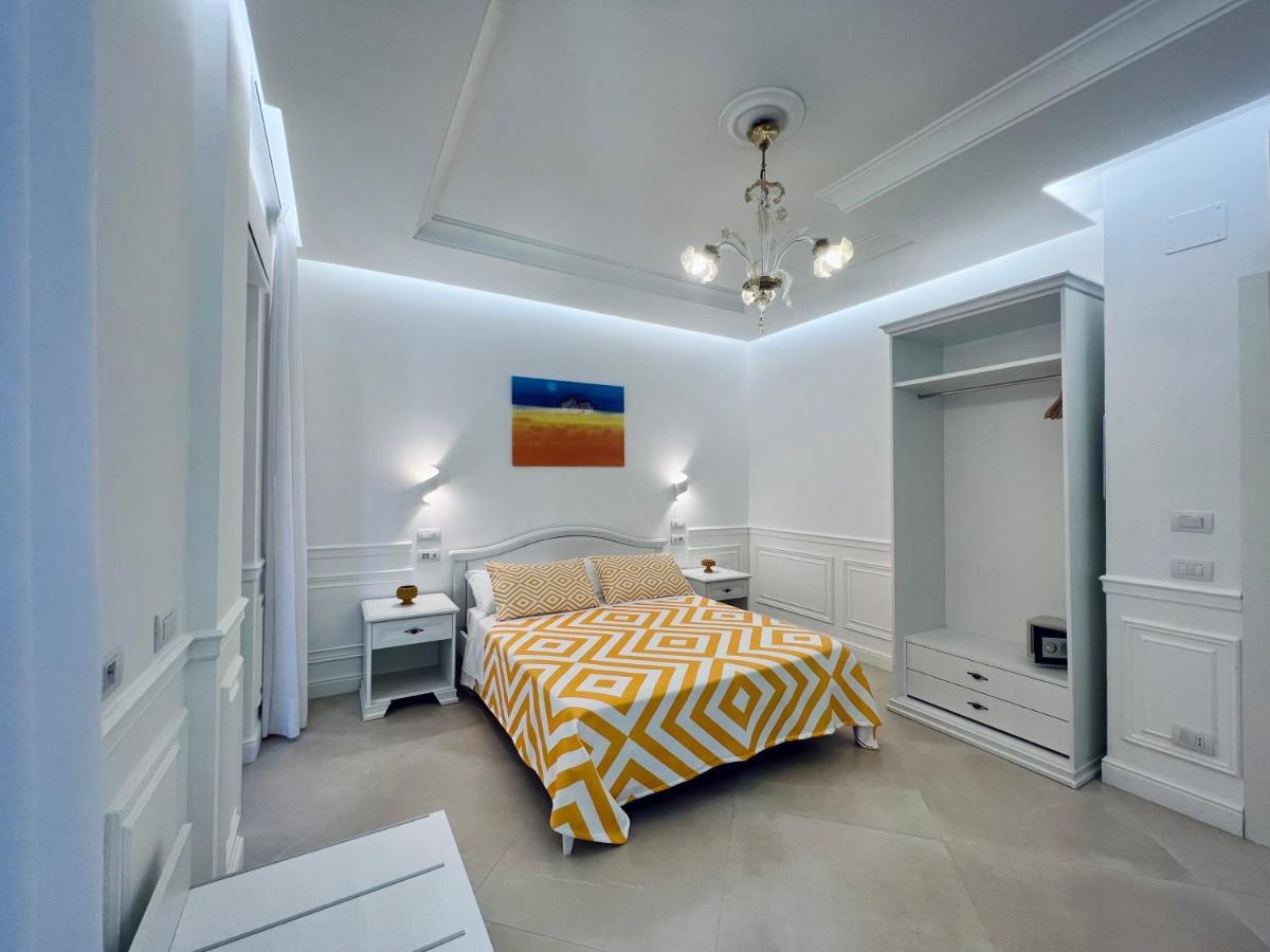 Palazzo Mauro Sorrento Luxury Rooms Bagian luar foto