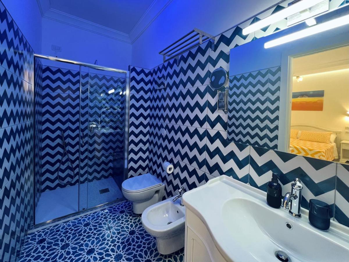Palazzo Mauro Sorrento Luxury Rooms Bagian luar foto