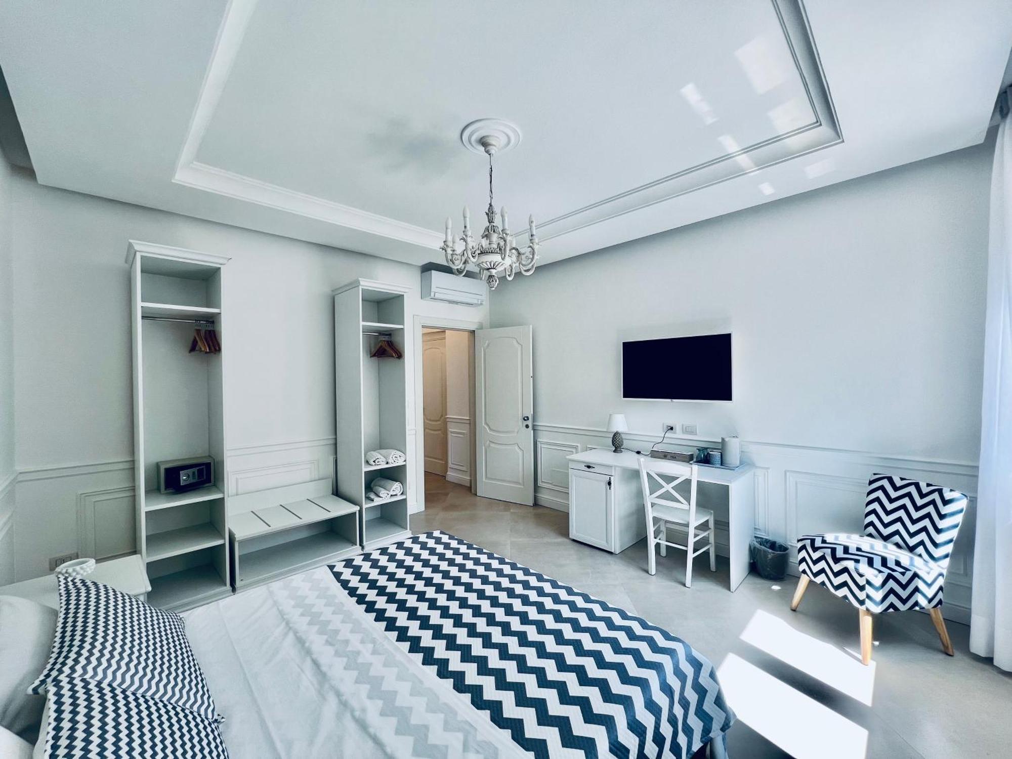 Palazzo Mauro Sorrento Luxury Rooms Bagian luar foto